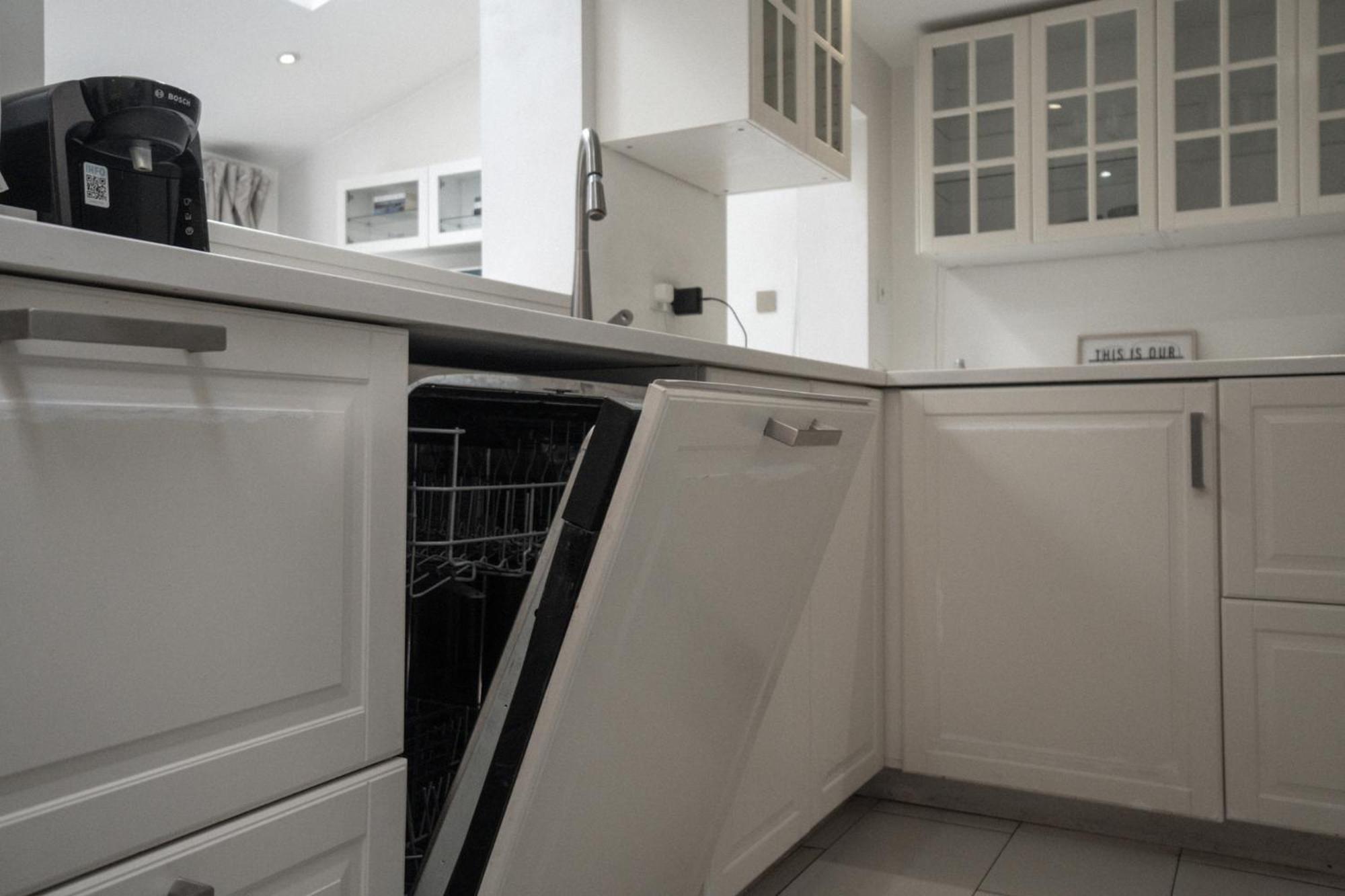 Shard View 3 Bed Entire Home Лондон Экстерьер фото