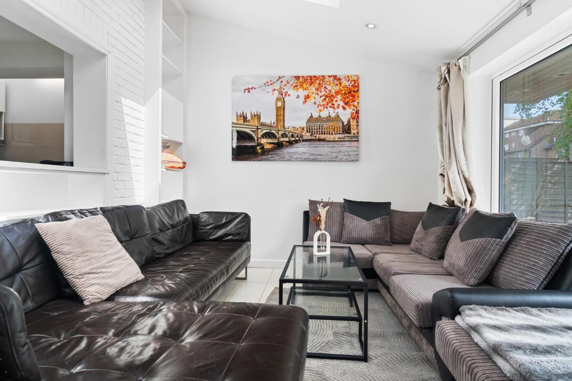 Shard View 3 Bed Entire Home Лондон Экстерьер фото